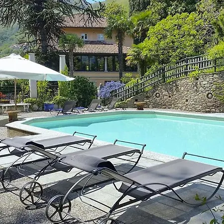 San Siro Sleeps 20 With Pool And Air Con * 圣西罗