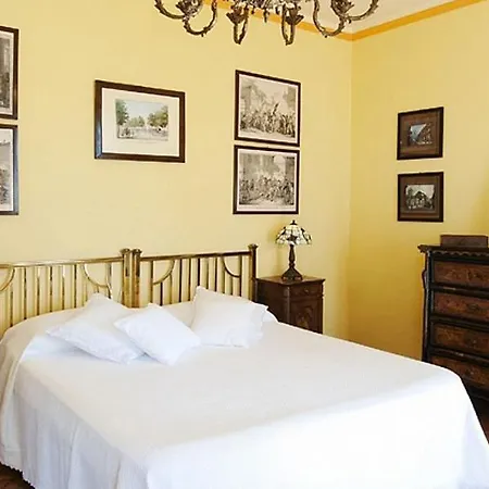 Villa San Siro Sleeps 20 With Pool And Air Con San Siro (Lombardy)
