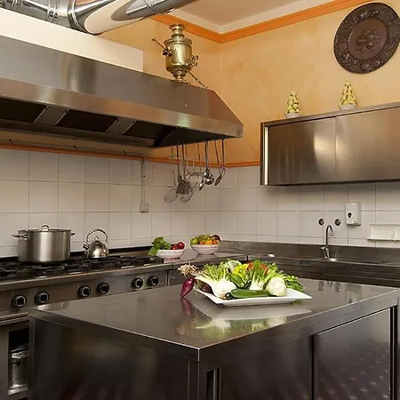 San Siro Sleeps 20 With Pool And Air Con Villa *