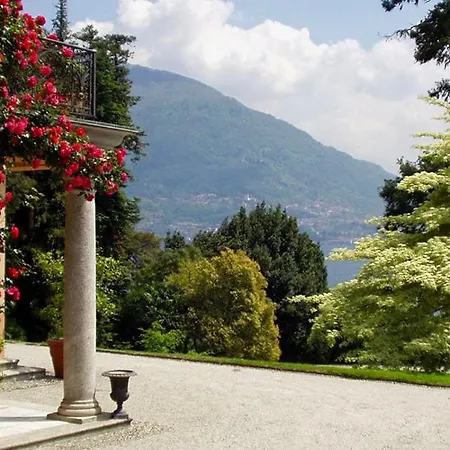 San Siro Sleeps 20 With Pool And Air Con Villa