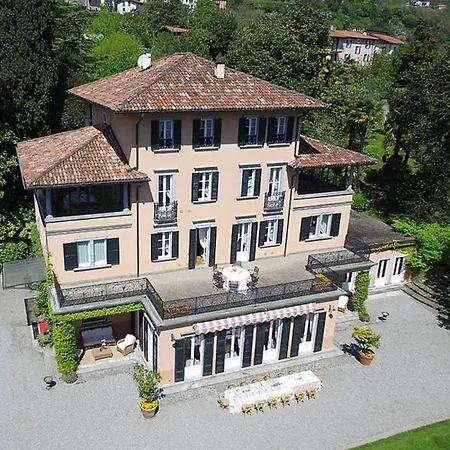 San Siro Sleeps 20 With Pool And Air Con San Siro (Lombardy)